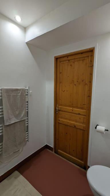 Hébergement de vacances Maison De Village Avec Garage Aigues-Mortes