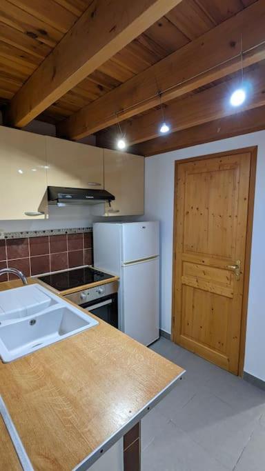 Maison De Village Avec Garage Hébergement de vacances