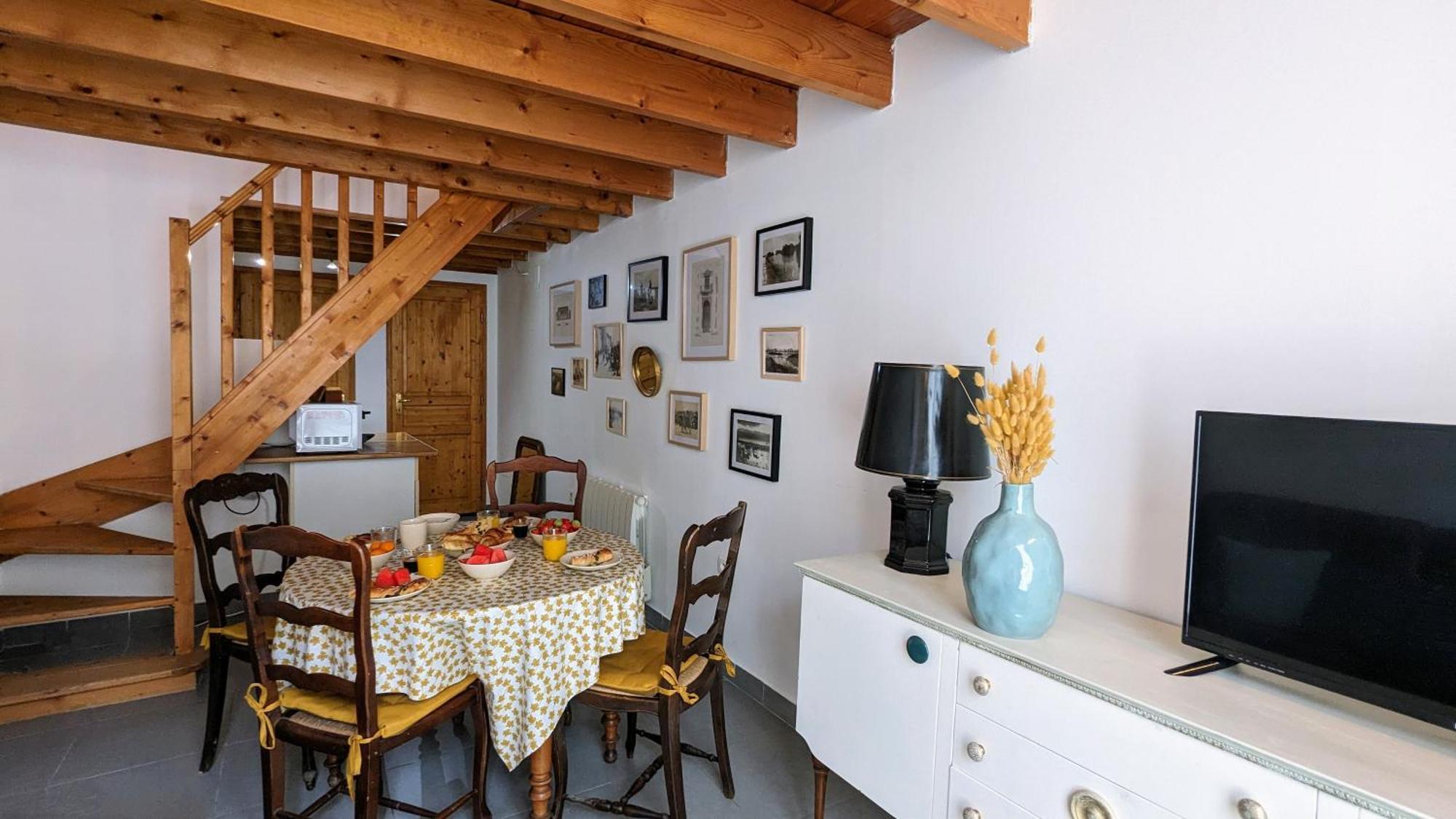 Maison De Village Avec Garage Hébergement de vacances *